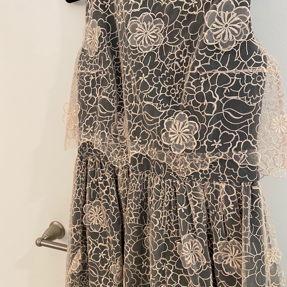 Anthropologie cloud lace gown size 8 - Picture 4 of 6